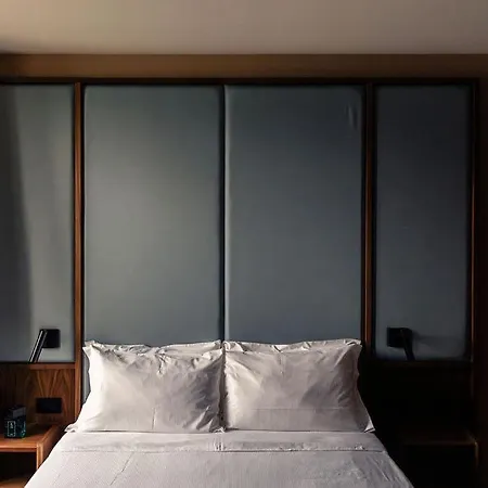Vapore Hotel 3*