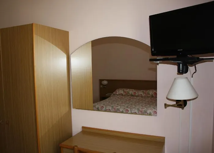 Vapore Hotel 3*